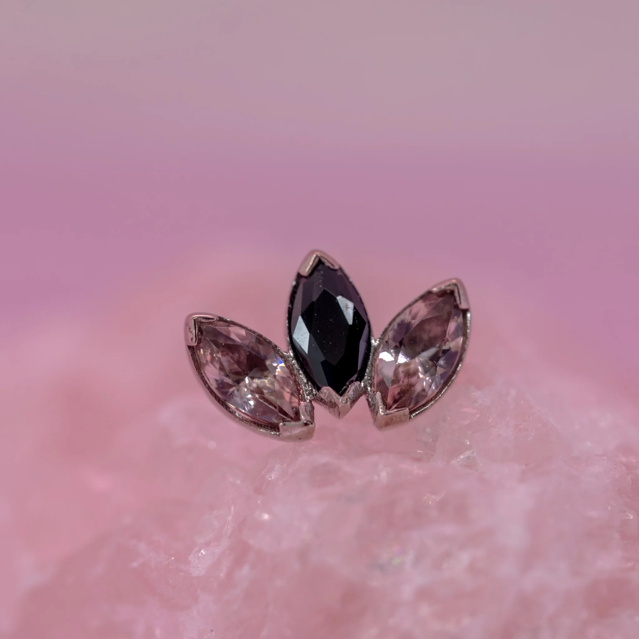 Anatometal Marquise Fan End 3 Stones Standard - Solid Gold - Image 10