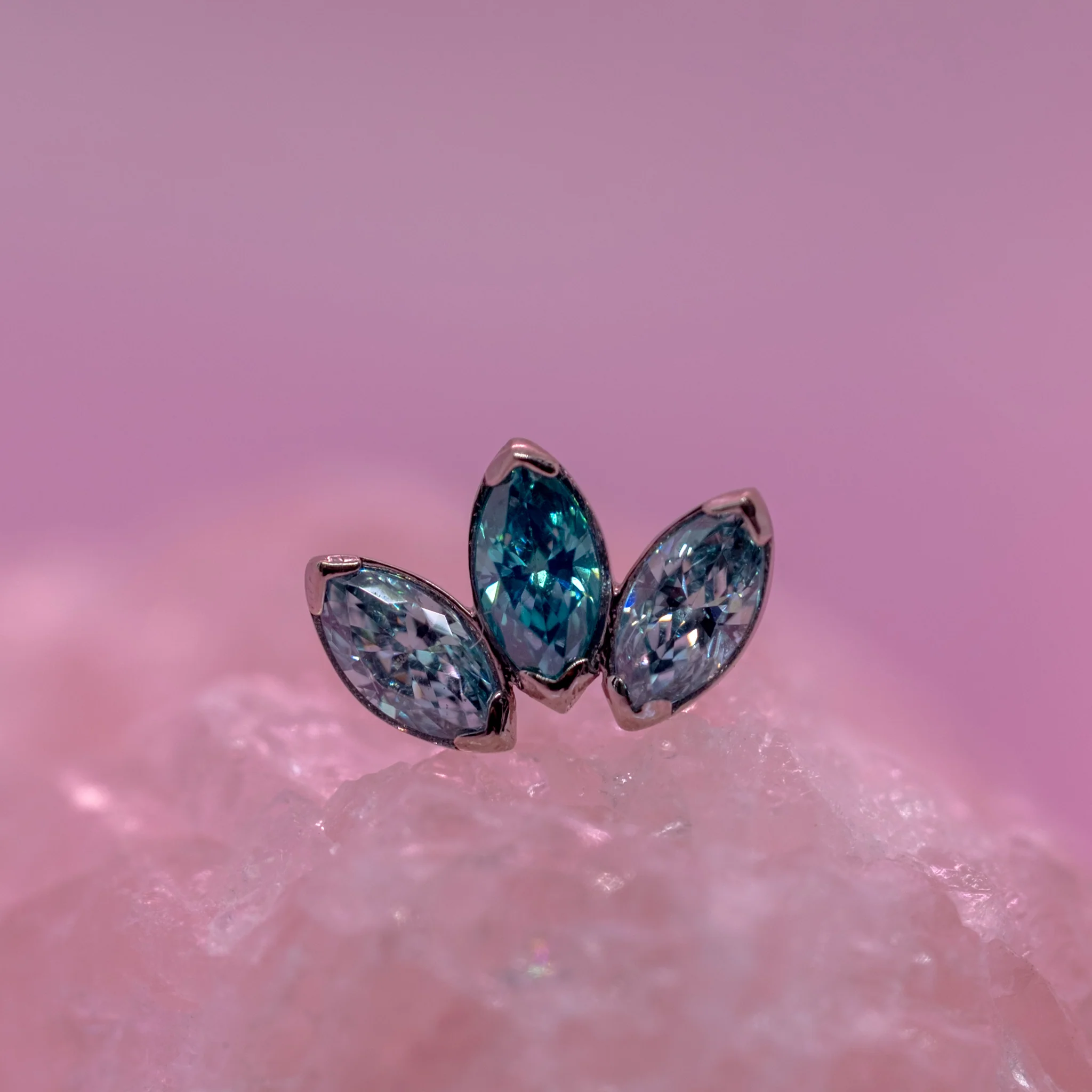 Anatometal Marquise Fan End 3 Stones Standard - Solid Gold - Image 13