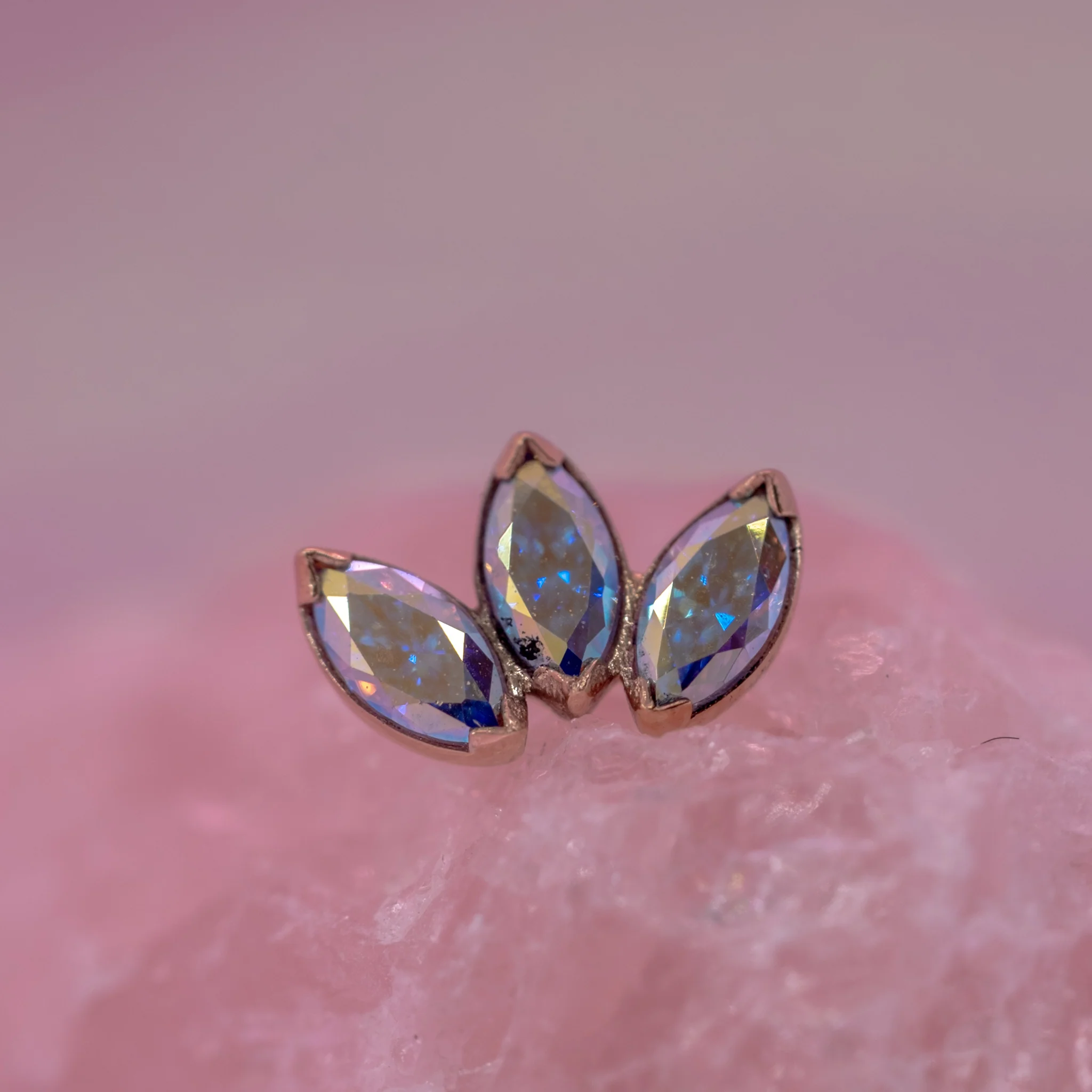 Anatometal Marquise Fan End 3 Stones Standard - Solid Gold - Image 4