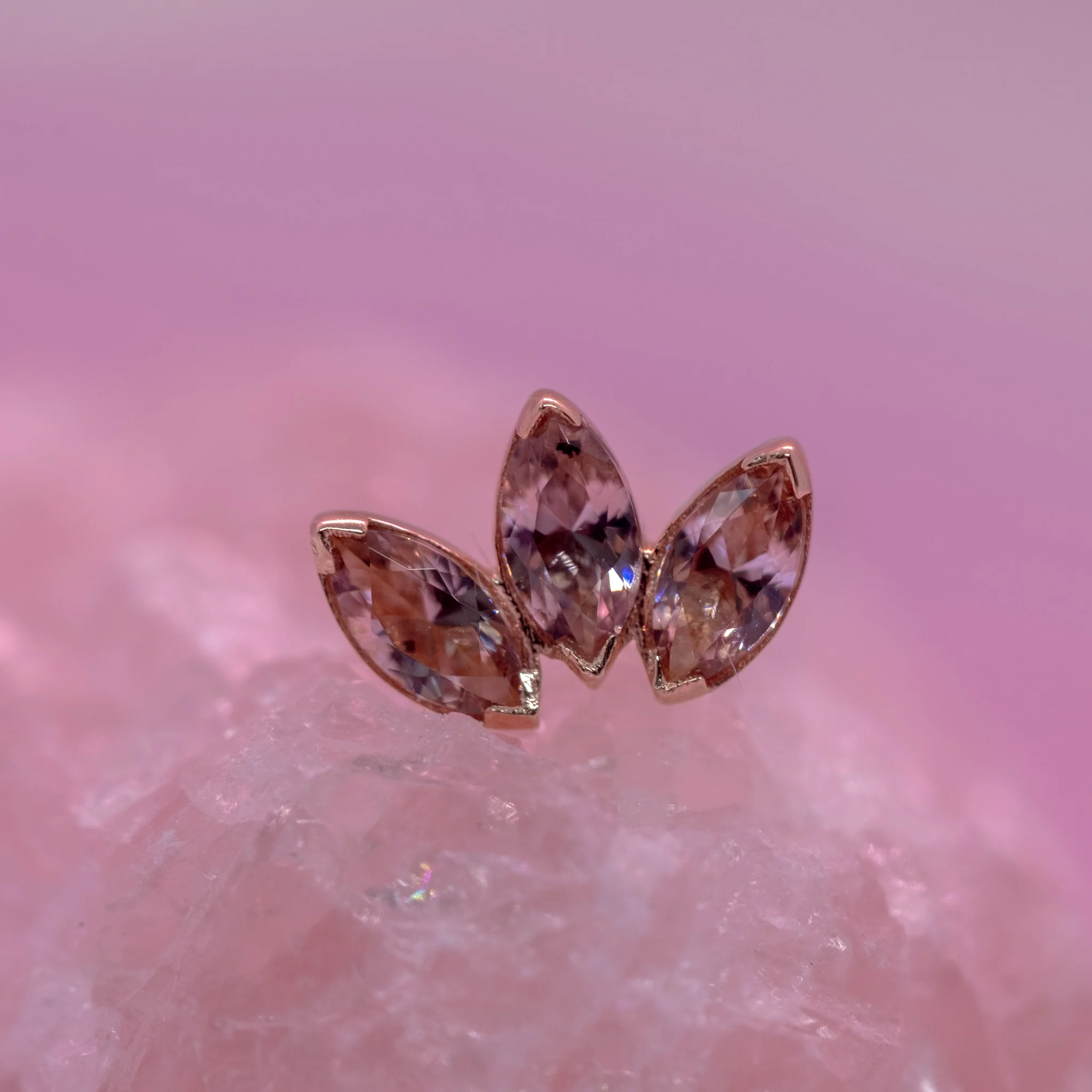 Anatometal Marquise Fan End 3 Stones Standard - Solid Gold - Image 8