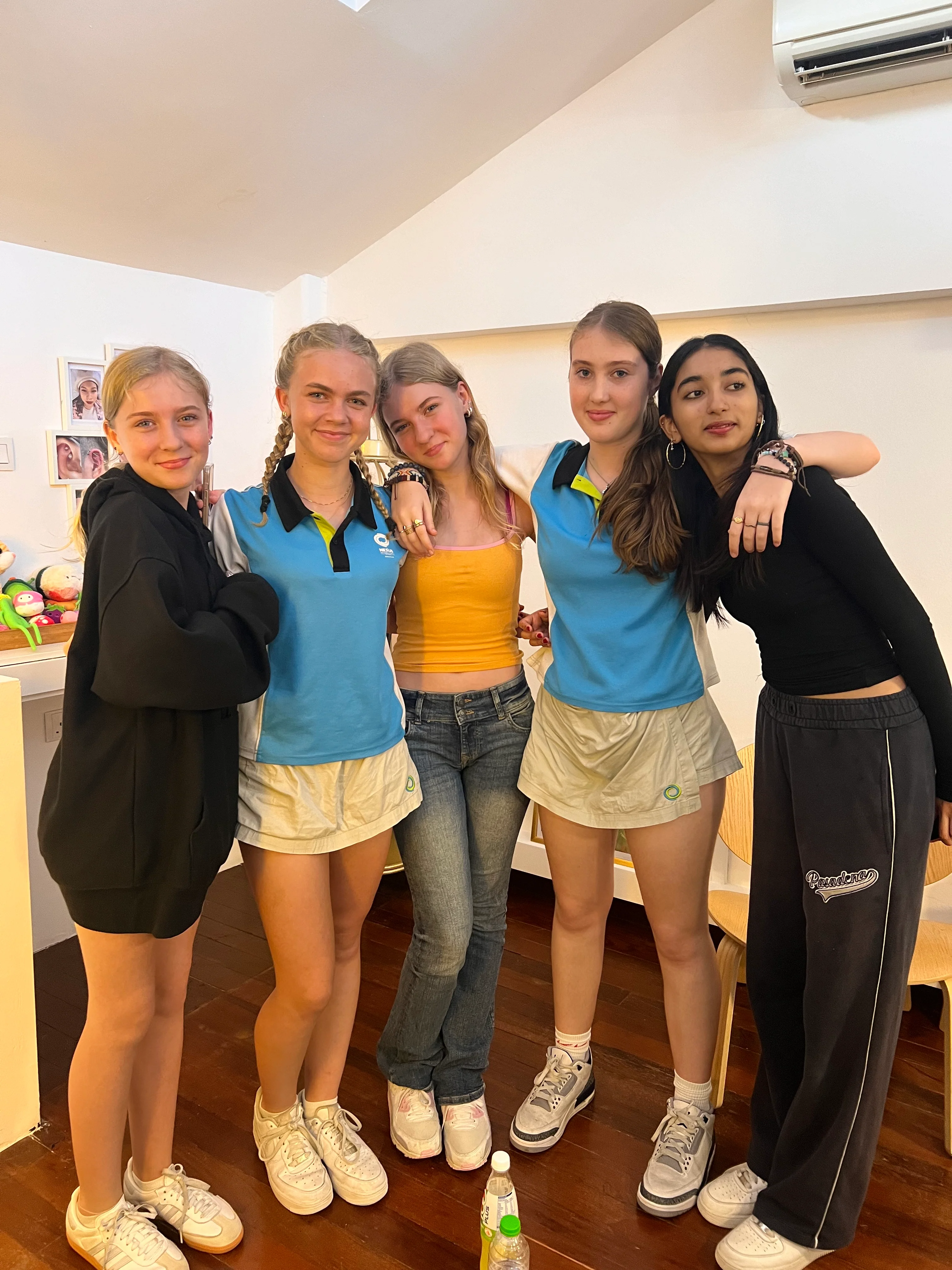 Downsize Party - Image 30