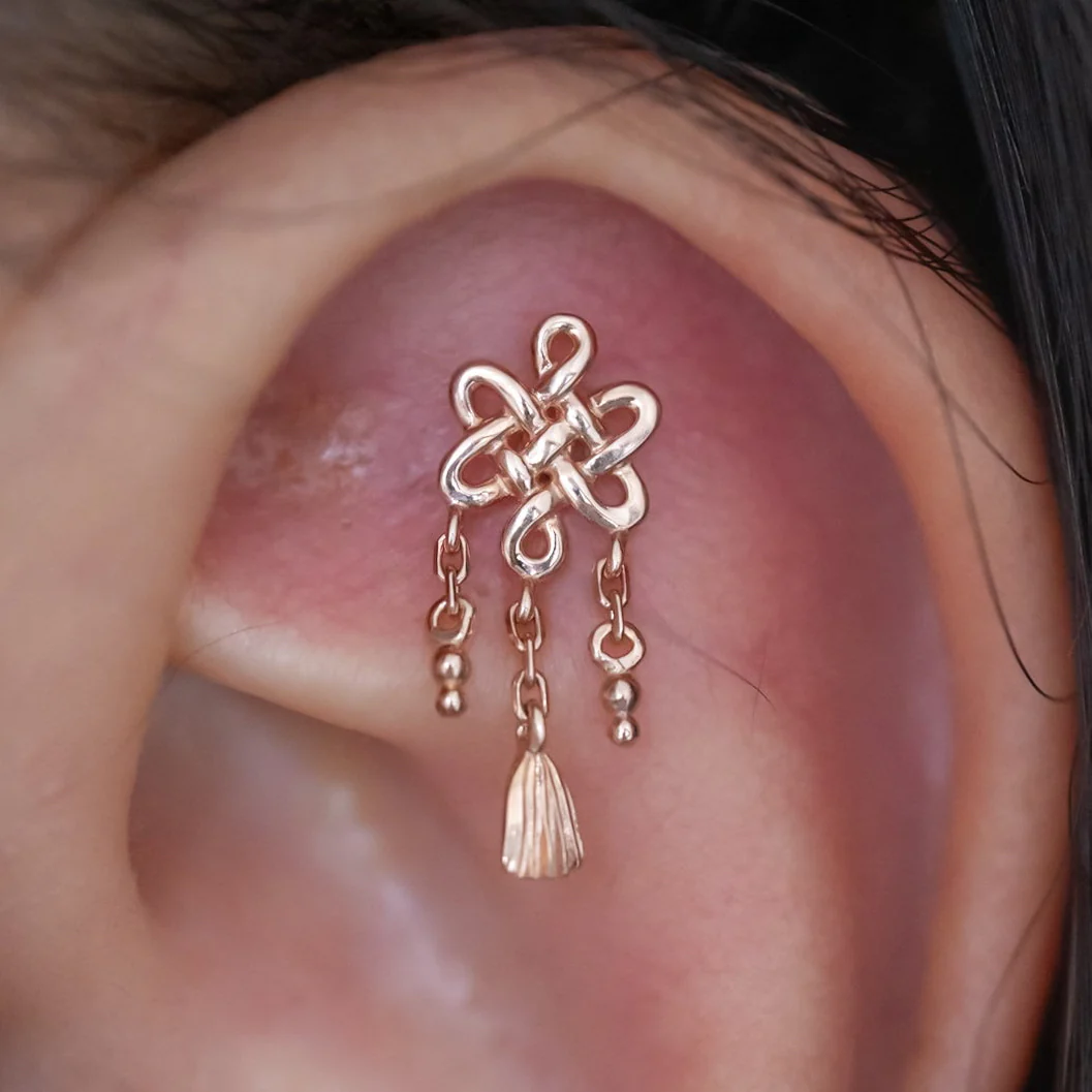 Flat / Faux Rook Piercing - Image 4