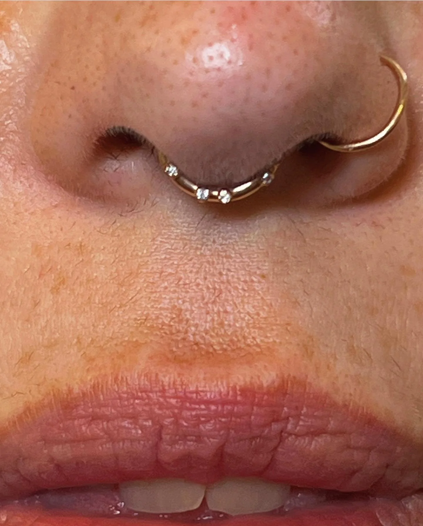 Jewellery Shopping & Change - Image 14