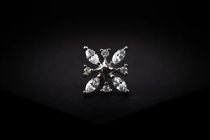 Junipurr Jewelry Snowflake - Elsa - Image 7