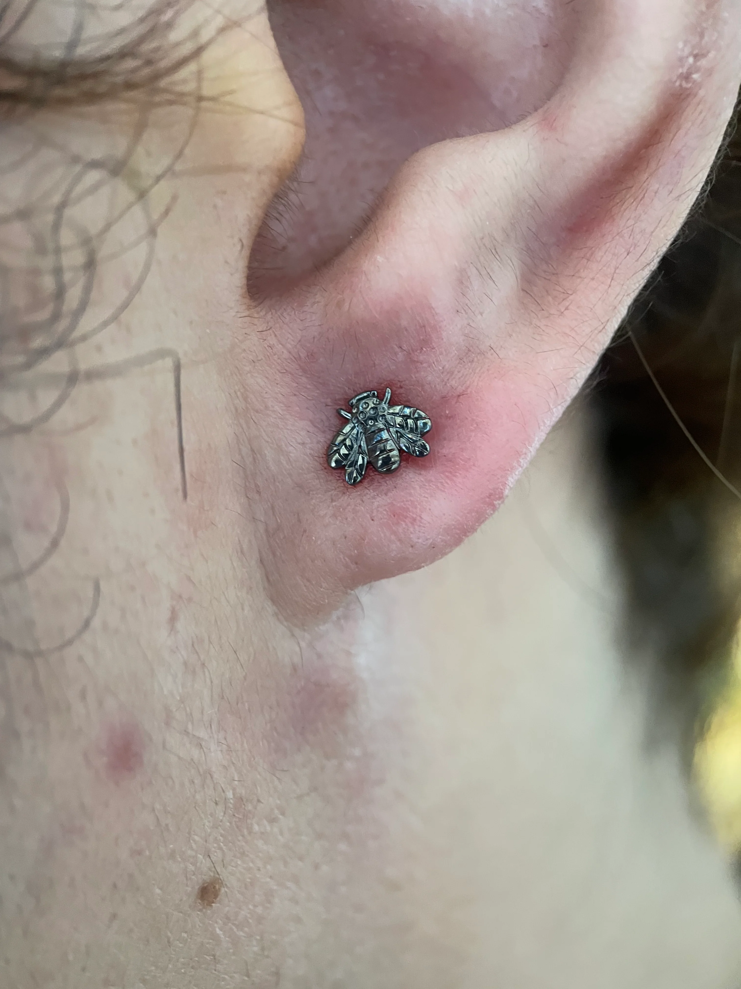Junipurr Jewelry Scene Bee - Image 3