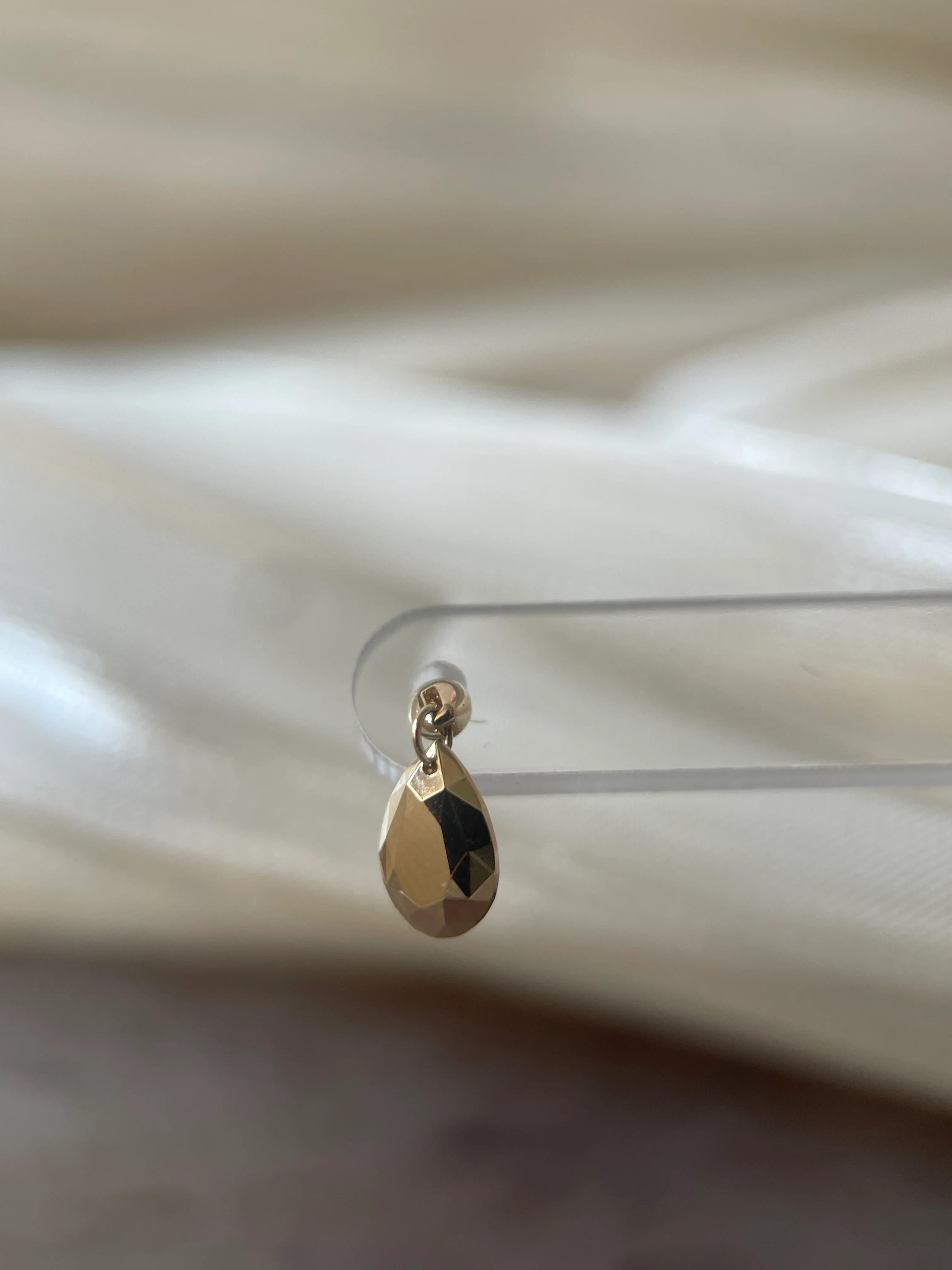 Maria Tash Faceted Gold Pear Threaded Charm Earring - Image 3