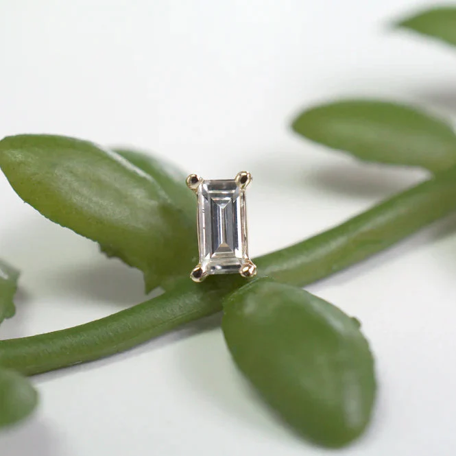 Modern Mood Baguette Solitaire - Joey - Diamond Prong Setting - Image 2