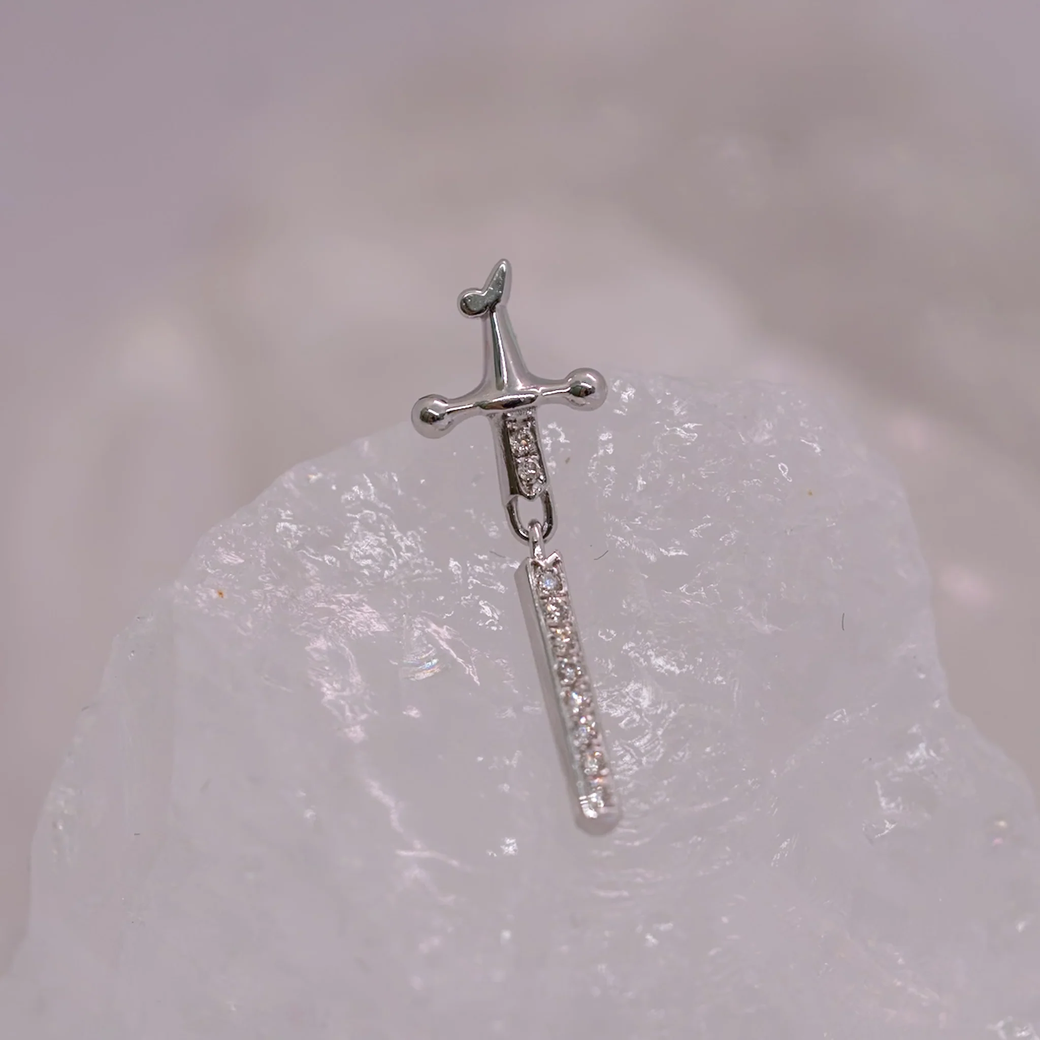 Pupil Hall Needle Stoned Threadless End - Image 2